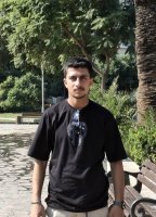 Une photo d’un participant qui veut faire connaissance et se marier